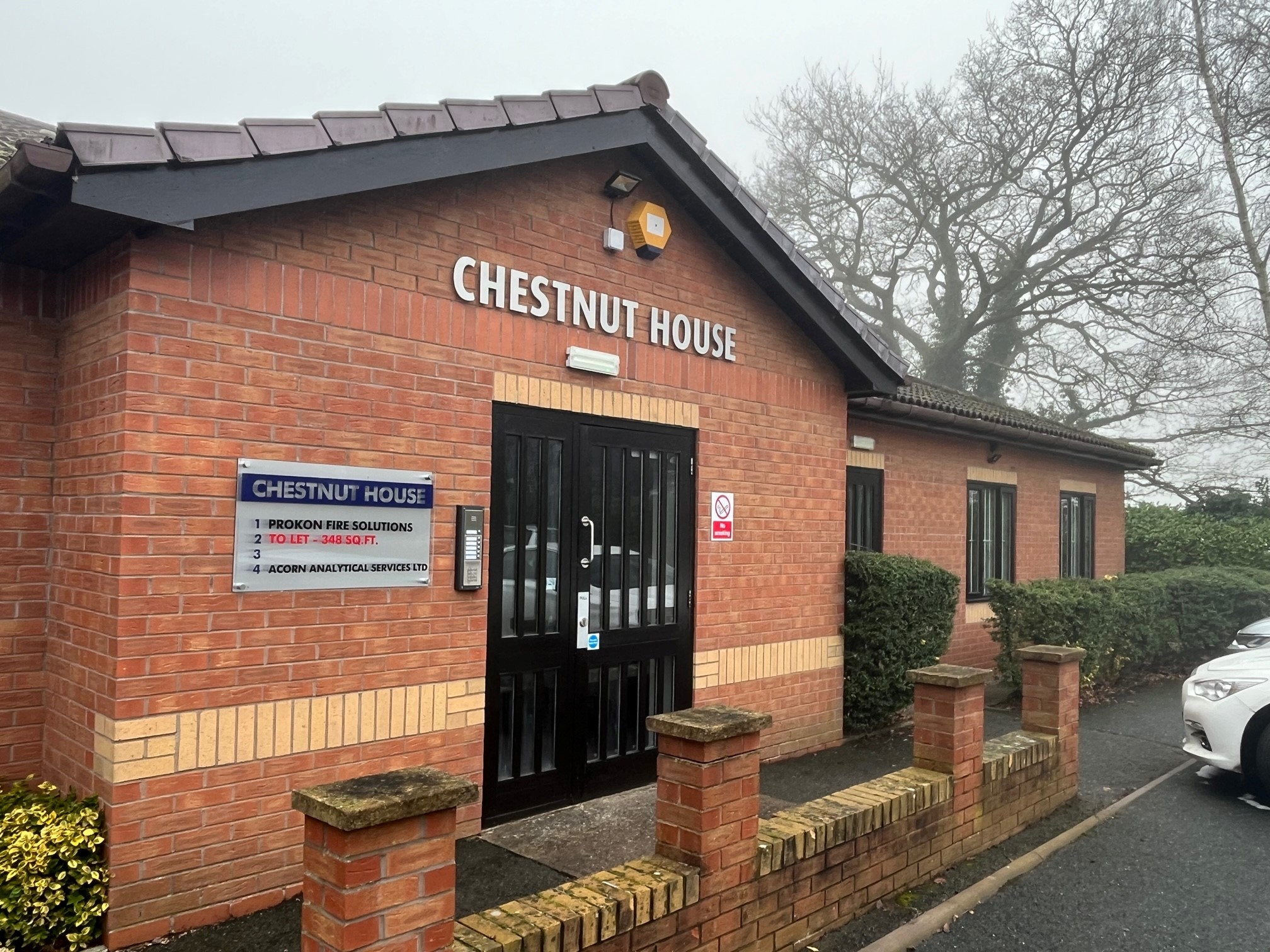 Office in Wolverhampton - photo 3